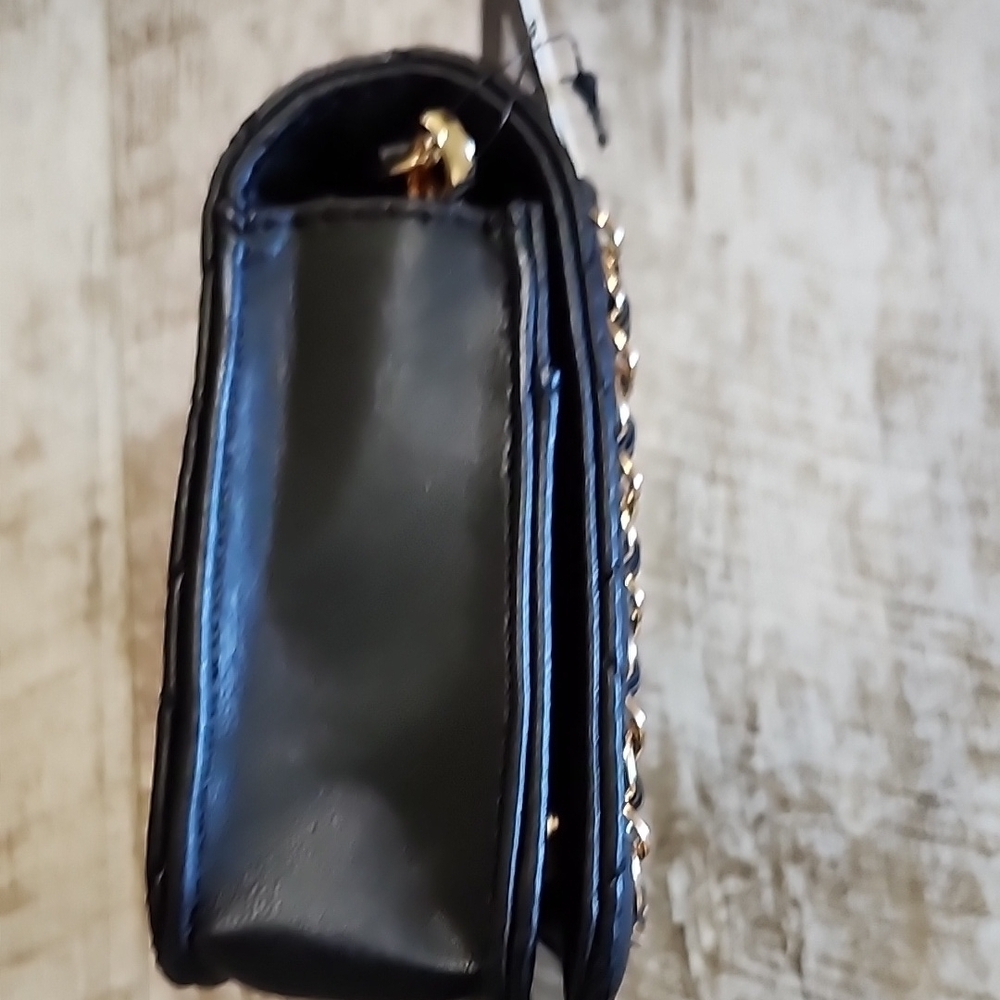 Badgley Mischka Black and Gold Quilted Chain Bag - Picture 10 of 10